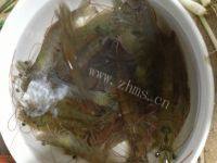 绿色食物白灼虾做法图解1)