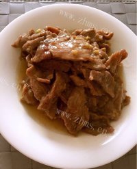 家庭版洋葱炒牛肉做法图解6)