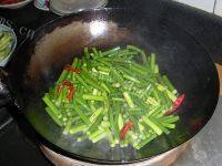 鸡蛋炒蒜苗（简单版）做法图解7)