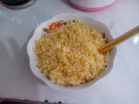 在家做的黄金蛋炒饭做法图解4)