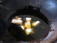 让人怀念的拔丝山药做法图解3)