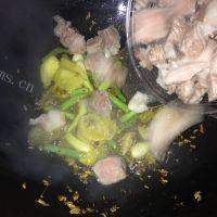 家常菜烧牛肉做法图解9)