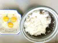 香喷喷的鸡肉炒米饭做法图解1)