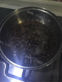 美味的枇杷花茶做法图解4)
