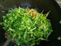 家常菜青椒炒肉丝做法图解8)