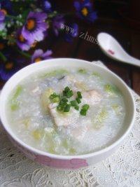 自制生滚鱼片粥做法图解7)