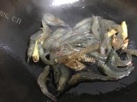 美极基围虾做法图解3)