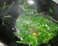 味道香醇的蒜香空心菜做法图解6)