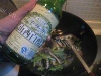 家常芹菜腊肉做法图解8)