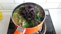 美味的蔬菜肥牛汤做法图解9)