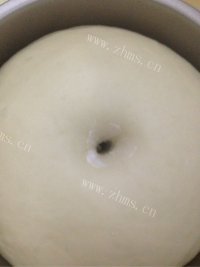 超软的汤种法柔软餐包做法图解7)