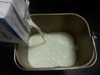 自制蜜豆酸奶做法图解2)