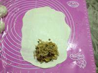 色泽不错的萝卜丝馅饼做法图解9)