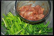 菜花炒肉片做法图解1)