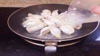 美味的冰花煎饺做法图解2)