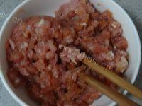 好吃不腻的肉末炒粉丝做法图解3)