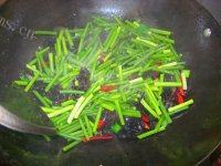 「DIY美食」蒜苔炒肉做法图解10)