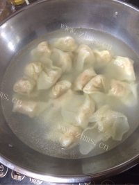 超好吃孜然鲜肉馄饨做法图解8)