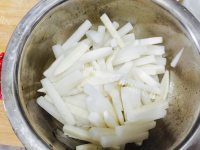 美味的爽口萝卜做法图解3)