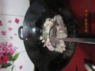 「营养美食」豆角炒肉做法图解4)