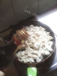 美味的鸡扒豆腐做法图解4)
