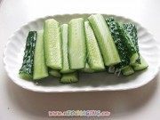 简单的油渍黄瓜做法图解1)