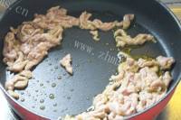 家常菜洋葱炒肉丝做法图解5)