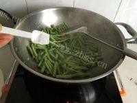 家常菜蒜香豇豆做法图解6)