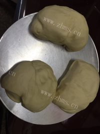 自制香蕉披萨做法图解4)