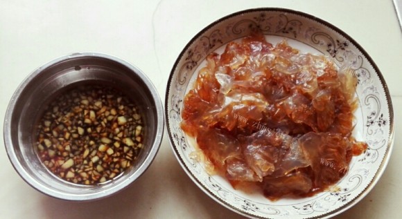 美味佳肴般的凉拌海蜇头
