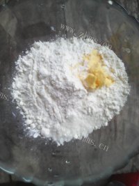 自制蝴蝶酥做法图解1)