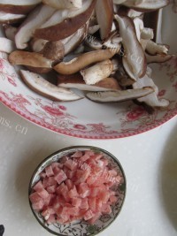 家常菜香菇肉末豆腐做法图解2)