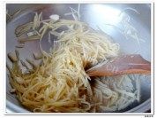 可口的蒜香土豆丝