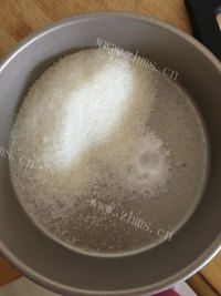 美味营养的淡奶油面包做法图解3)