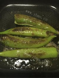 家常菜虎皮尖椒酿肉做法图解9)