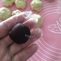 自制豆沙小面包做法图解4)