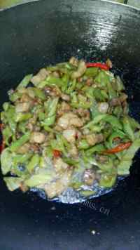 家常菜辣炒五花肉
