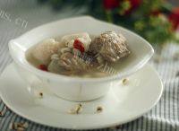 美味的山药薏米排骨汤的做法图解七