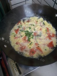 珍馐美味的西红柿鸡蛋汤做法图解7)
