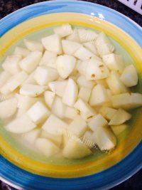 美味的木瓜土豆咖喱鸡做法图解4)