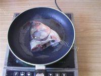 美美厨房之鱼头豆腐汤的做法图解四