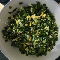 美味的韭菜鸡蛋馅包子做法图解7)