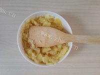 美味的黑胡椒土豆饼做法图解2)