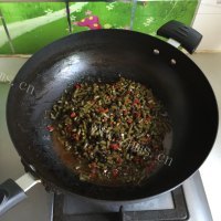 爽口的辣炒酸豆角做法图解13)