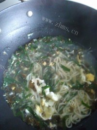 简单的素谱烂糊面做法图解3)