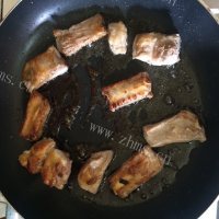 香喷喷的排骨焗饭做法图解2)
