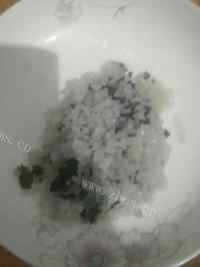 自制芹菜肉馄饨做法图解6)