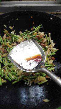 家常菜酸菜豆角做法图解6)