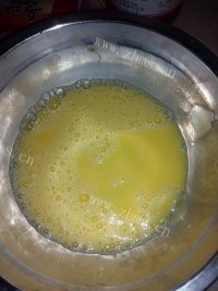 鸡蛋榨菜面做法图解2)