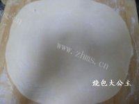 简易的鸡蛋手擀面做法图解3)